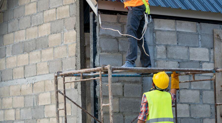 Professional residential roofers in Winslow, IN